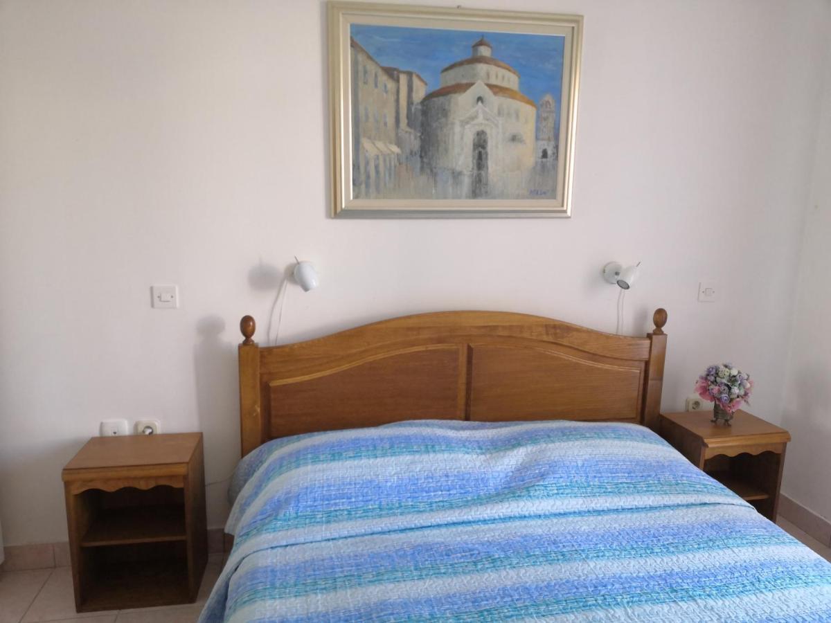 Laura And Nevio Apartments And Rooms Cres Exterior foto